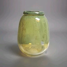 Elegant Art Glass Vase M Rhys Williams Signed 1978 Claremont California