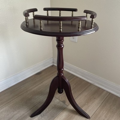 VINTAGE CHIPPENDALE MAHOGANY BAR/COFFEE SIDE TABLE  PLANT STAND TRIPOD 26 Hx15 W