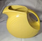 Retired FiestaWare Light Yellow Ice Lip 7 in Disc Water Pitcher 67 oz HLC 1999