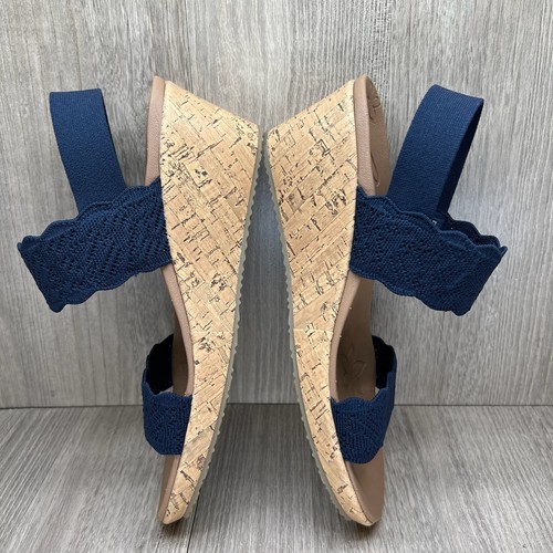 Sandalias de cuña Skechers Cali Beverlee para mujer 9,5 de lujo espuma con cordones crochet azul marino - Imagen 9 de 12
