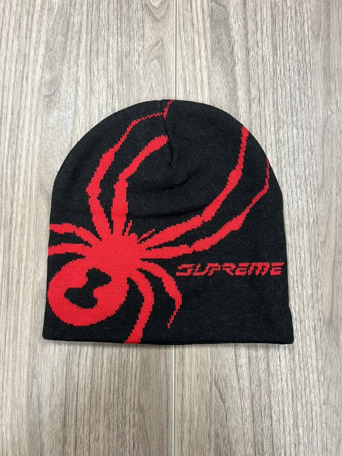 Bonnet Supreme Spyder noir neuf COMMANDE CONFIRMÉE