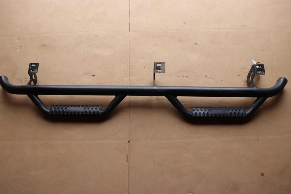 Toyota FJ Cruiser 2007-2014 estribo lado izquierdo del conductor placa de escalón OEM Foto 2 de 4