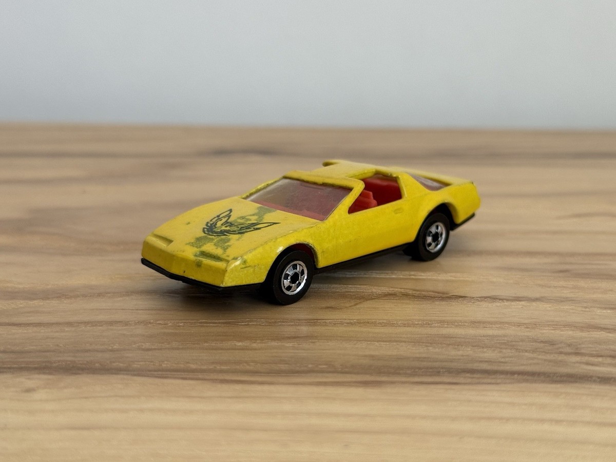 Vintage 1982 Hot Wheels Blackwall 80'S FIREBIRD Yellow/Green Color
