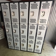 Welded Heavy Duty Steel 3 Tier Ventilated Gym Lockers