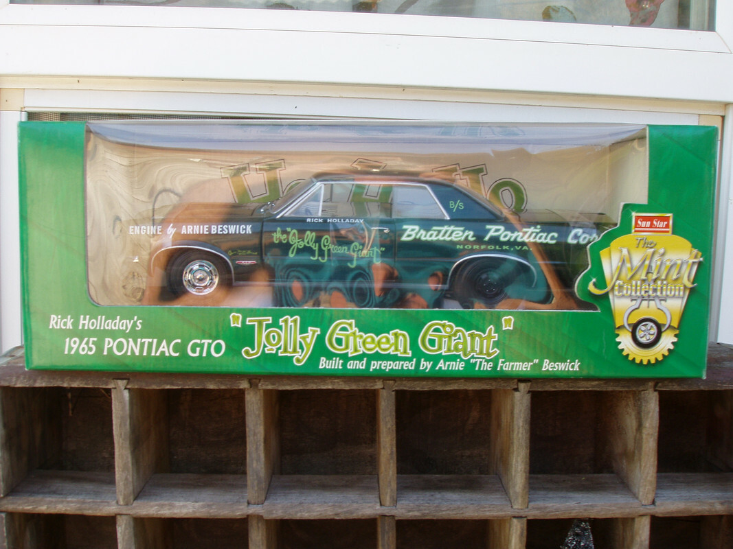 SUN STAR RICK HOLLADAY'S JOLLY GREEN GIANT 1965 PONTIAC GTO