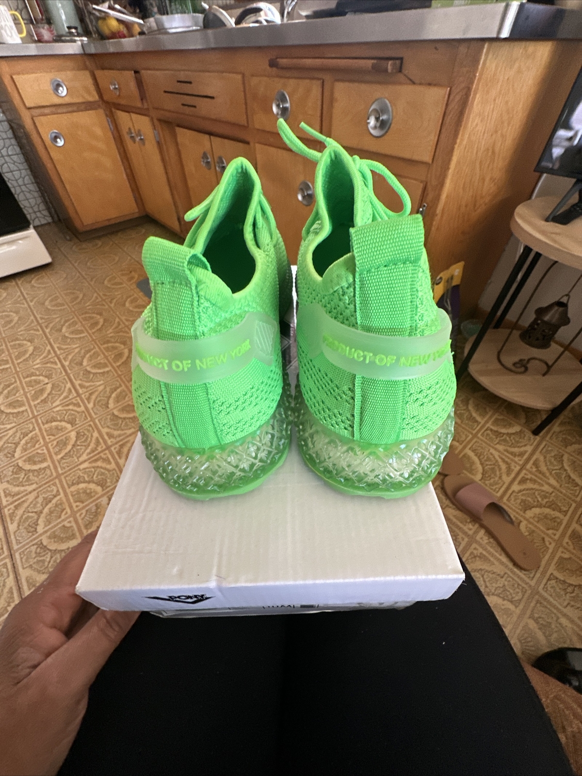 Sneakers da donna pony taglia 10M