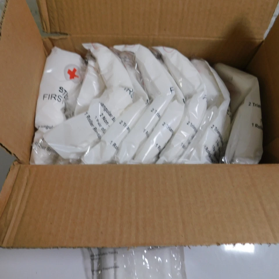 (3) Студенческий набор Американского Красного Креста ~ тренировочный футляр для оказания первой помощи 10 карат - Изображение 3 из 4