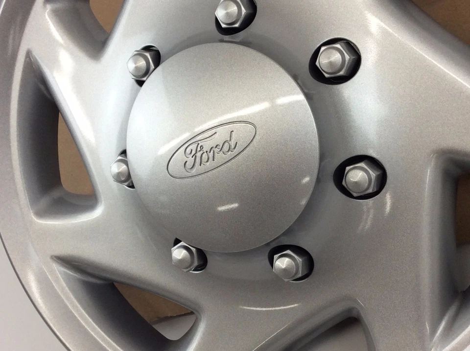 Tapacubos de rueda Ford Econoline E250-E450 1998-2018 16" nuevo OEM F8UZ-1130-AA Foto 3 de 4
