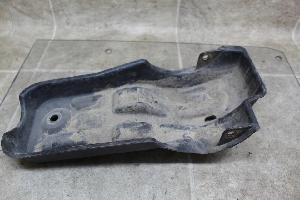 Suzuki Eiger 400 2003 diferencial trasero placa de deslizamiento protector escudo Foto 3 de 4