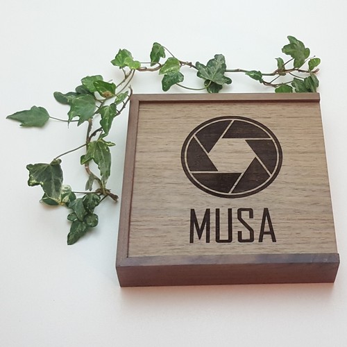 Personalised Walnut Wood 6x4 Photo Print Box with USB pen drive - Laser Engraved - Picture 3 of 11