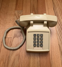 VINTAGE CORDED BEIGE CONAIR PHONE MODEL TT 2501 USED 
