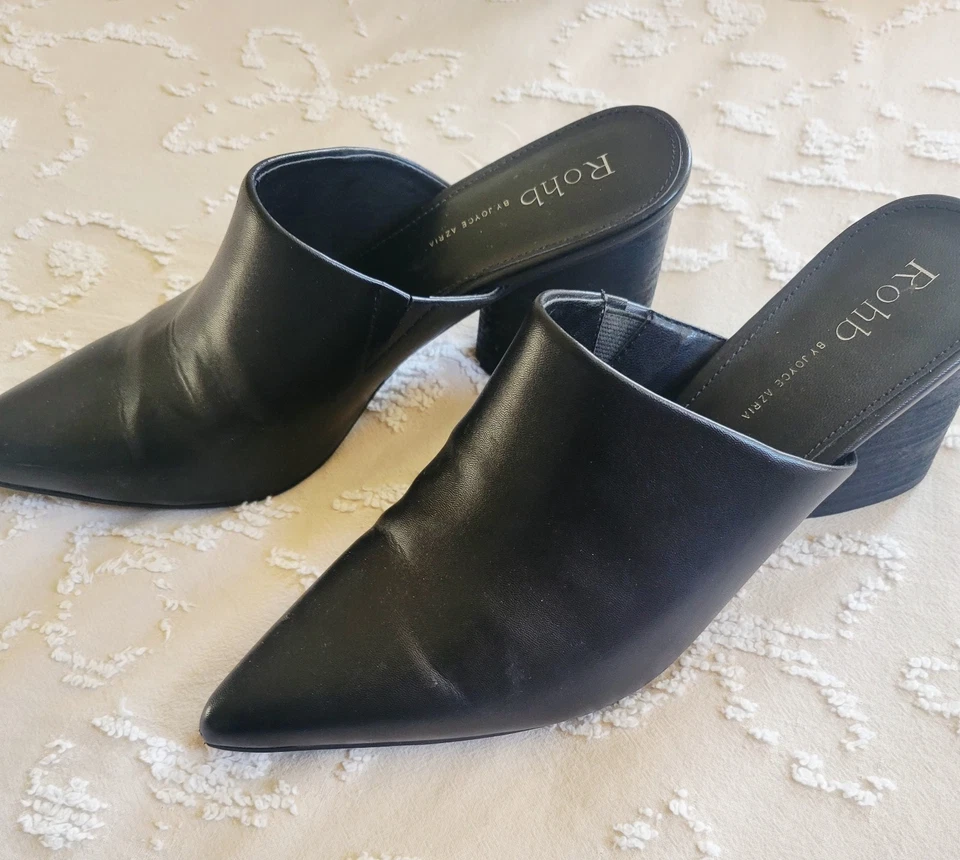 Rohb by Joyce Azria ponta de salgueiro biqueira fechada mulas couro preto tamanho 9.5 - Imagem 3 de 4