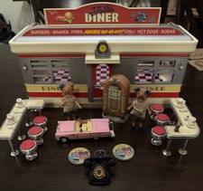 1988 Dixie's Diner Vintage Restaurant Playset with Accessories and Dolls