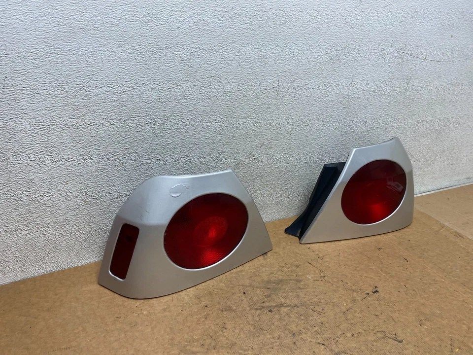 Luces traseras laterales izquierda+derecha Chevrolet Impala 2000-2005 OEM S7003 DW Foto 3 de 4