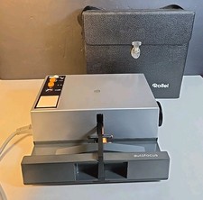 Rollei P350AF Slide Projector With Remote  Case