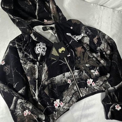 ダルクスポーツ SHE ZIP HOODIE Darc Sport She Bushido Cropped Zip Hoodie in Cherry Blossom