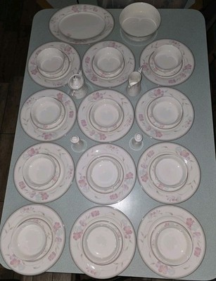 Noritake Winter Palace 7709 China Set   43 Pcs/12 Place -Used- Elegant Beautiful
