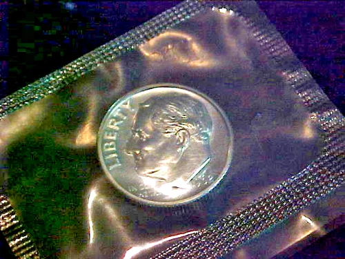 1962 SILVER PROOF DIME IN CELLO