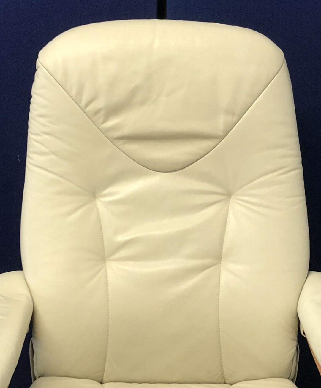 HIMOLLA Zerostress Chair Cream Leather Stressless Recliner SEE