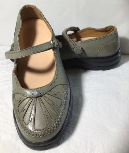Dr. Comfort PARADISE Light Green Leather Mary Jane