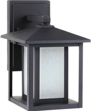 Generation 89029-12 Transitional One Light Outdoor Wall Lantern from Seagull-Hun