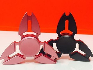 black and gold fidget spinner