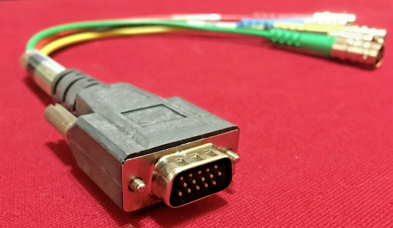 Câble Adaptateur Extron SYM BNCF 0.5 - VGA HD Mâle Vers BNC Mâle, Occasion