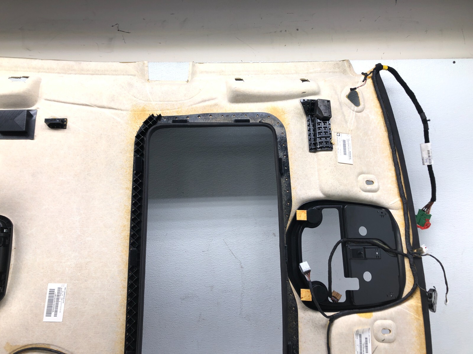 2014-2019 MASERATI GHIBLI S INTERIOR HEADLINER TRIM COVER OEM.
