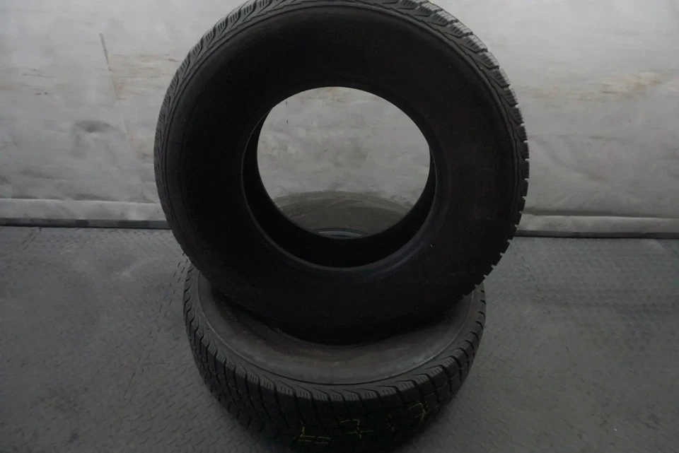 2x 265/70R16 112T Nexen Winguard SUV Winterreifen 2015 L717 - Bild 2 von 3