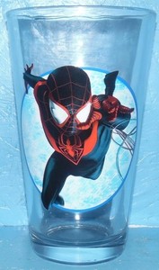 Marvel Comics Spider-Man Glass Toon Tumbler Blue background Red outfit Spiderman