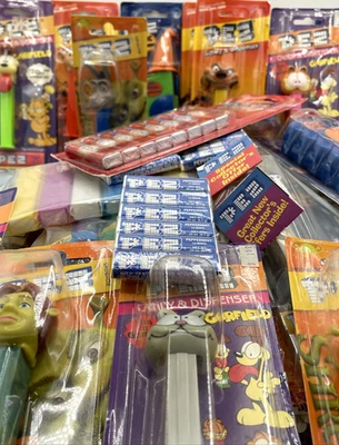 50+ Pez Huge Lot Various Years No Feet Garfield Comics Star Wars Disney Holiday - Image 1 of 4