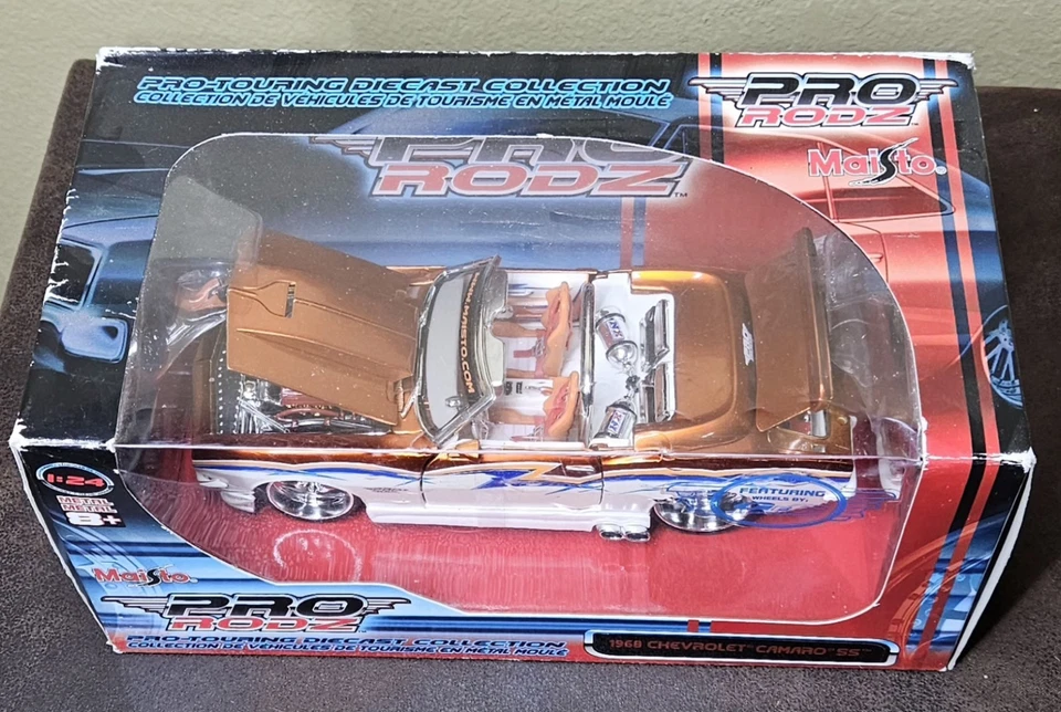 Chevrolet Camaro SS 1968 Maisto Pro Rodz 1:24 blanco perla/naranja Foto 3 de 4