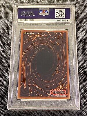 PSA 8 Blue-Eyes White Dragon SDK-001 1st Edition North PSA 8 Blue-Eyes White Dragon SDK-001 1st Edition North