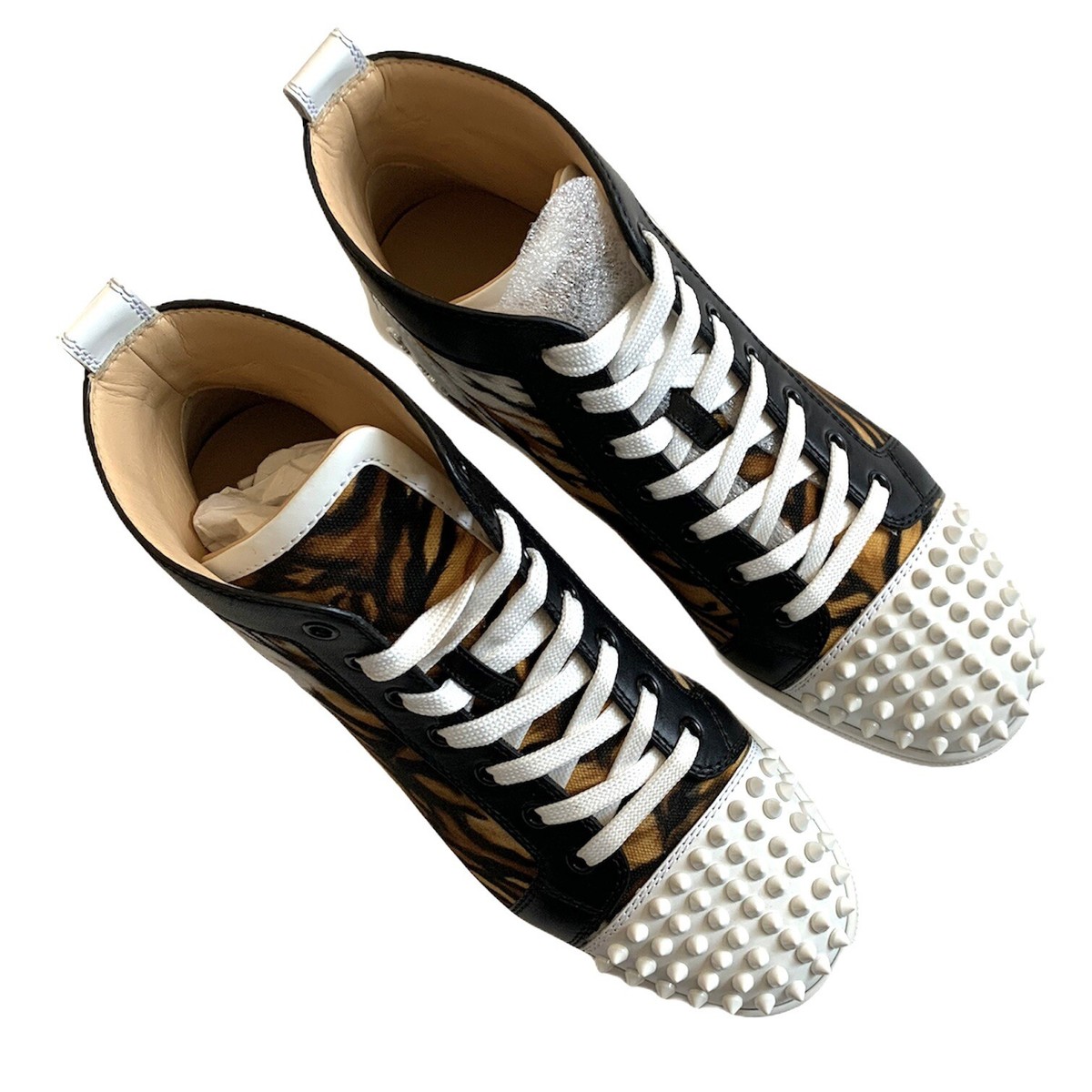 NEW Christian Louboutin Unisex Lou Spikes Sneaker size 40EU NEW Christian Louboutin Unisex Lou Spikes Sneaker size 40EU