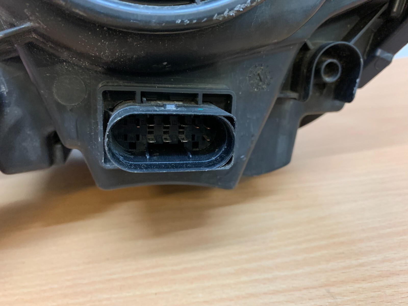 Mercedes-Benz Sprinter 2015 OS Front Driver Side Headlight  