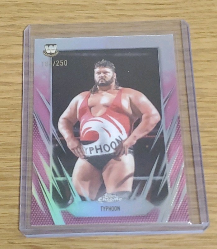 2026 Topps Chrome WWE #119 Typhoon Pink Refractor 184/250