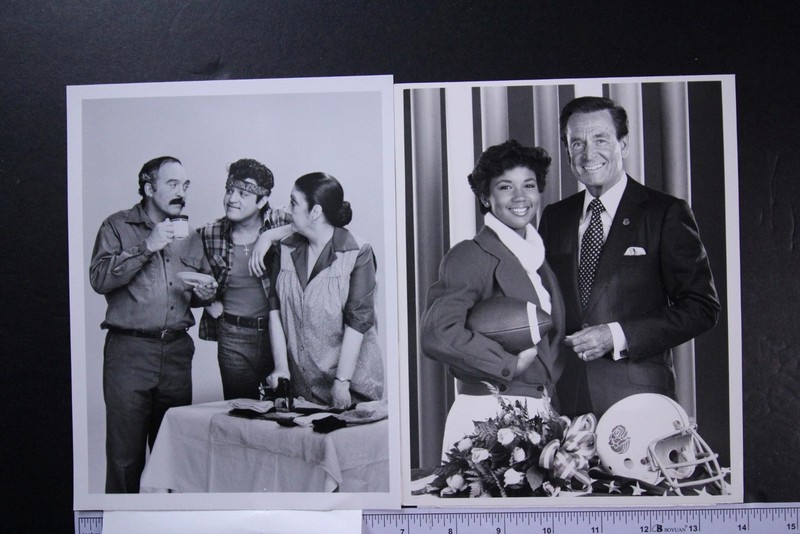 LOT: 48 1980s TV/MOVIE PRESS 7 x 9 PHOTOS as seen in my 24 Photos (id5157)