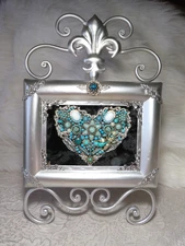 ONE OF A KIND VINTAGE JEWELRY ART HEART VELVET FAUX TURQUOISE METAL FRAME/EASEL