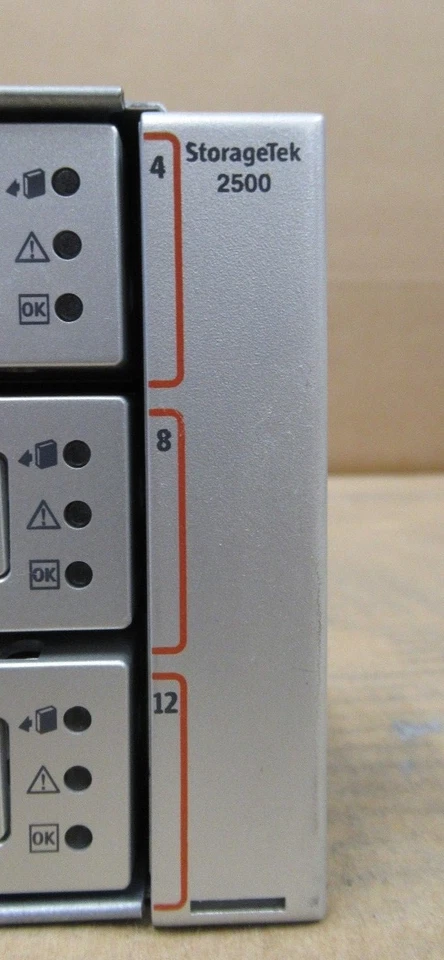 Sun StorageTek 2540 10x 300GB HDD Expansion Disk Array 2x Controller P16102-03-B - Image 3 of 4