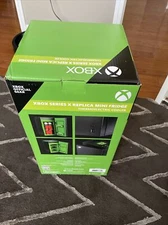 Ukonic Xbox Series X Replica Mini Fridge