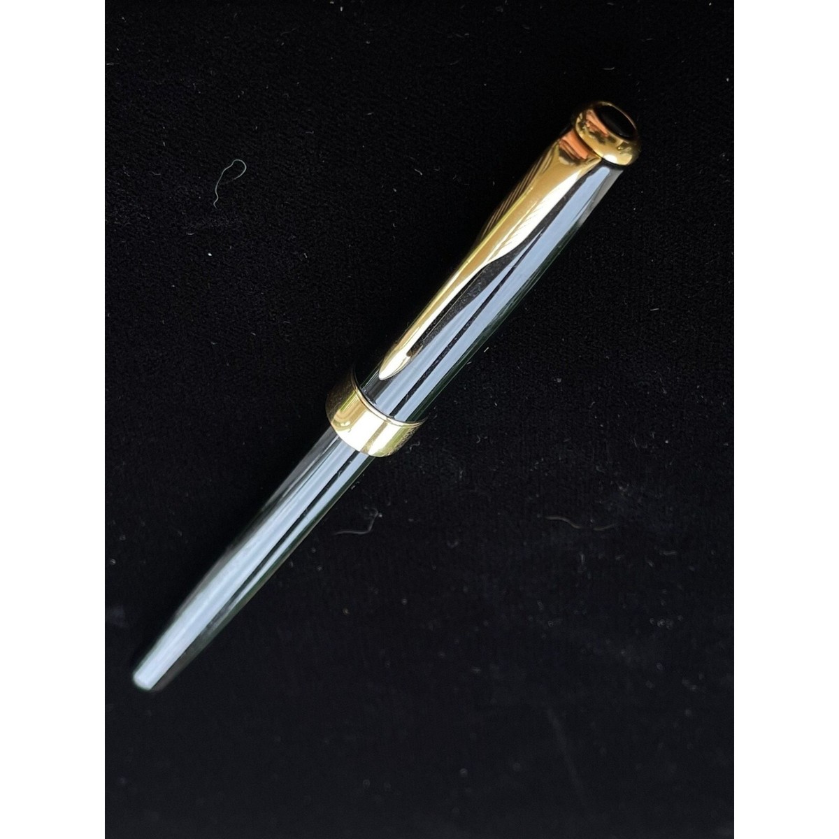 Parker Sonnet Fountain Pen Nib 18K Gold Made In France Black