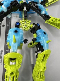 LEGO BIONICLE: Nocturn (8935) Barraki 2007 Mahri Nui Rare No Squid or Book ￼