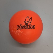 Columbia 300 Piranha Solid BOWLING ball 14 lb...
