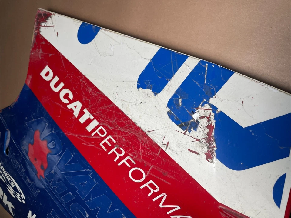 DUCATI 749 R 999 R FILA GENUINO FABRICANTE DE EQUIPOS ORIGINALES CARENADO INFERIOR DERECHO CUBIERTA CAPUCHA Foto 4 de 4