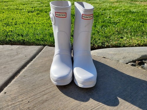 Short Boots Size 
