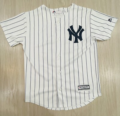 New York Yankees Gleyber Torres Jersey  Majestic Cool Base Youth Medium!