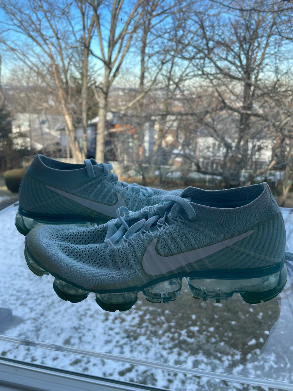 glacier blue vapormax