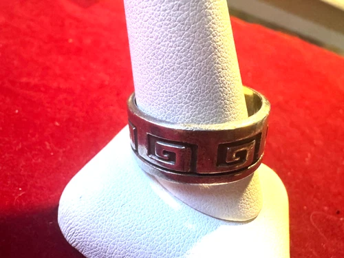 Vintage Sterling Silver Mexican Engraved band, size 12.5