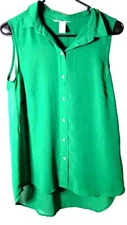 H & M women's green 6 shirt preowned