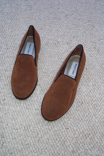 NEW Newport News BROWN LOAFER FLATS SZ 5.5 M